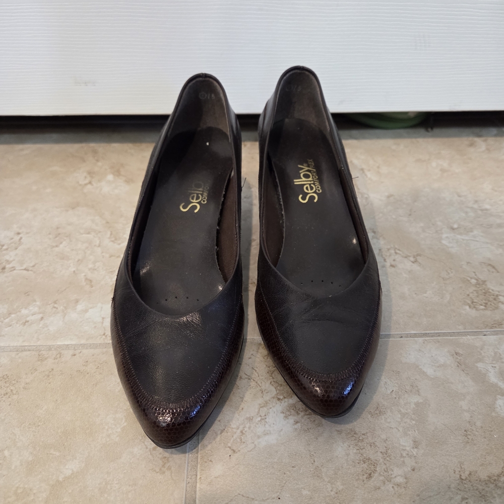 Selby Women's Black Pumps